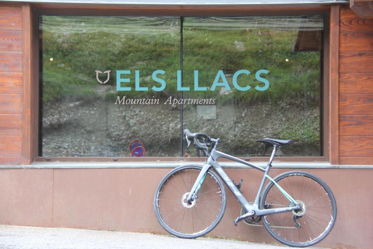 Apartaments Els Llacs Bordes d'Envalira Ngoại thất bức ảnh